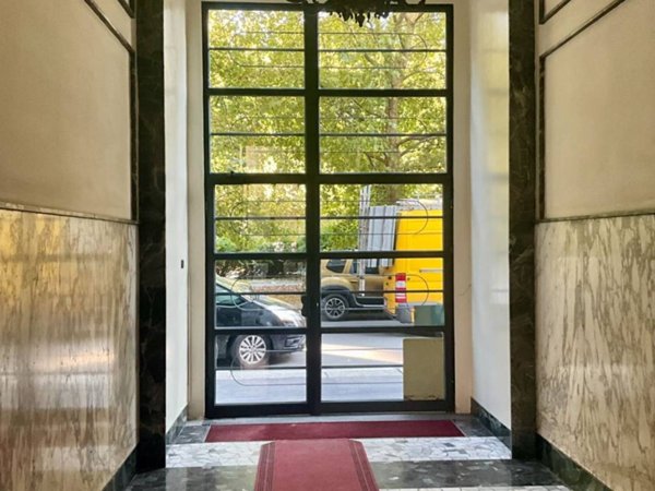 appartamento in vendita a Milano in zona Piazzale Lodi