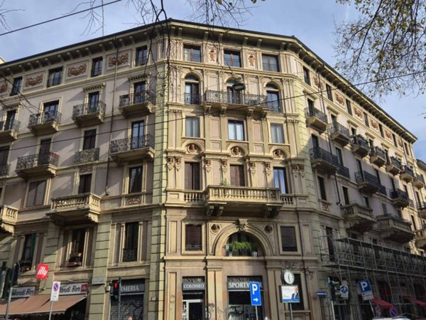 appartamento in vendita a Milano in zona Cinque Giornate