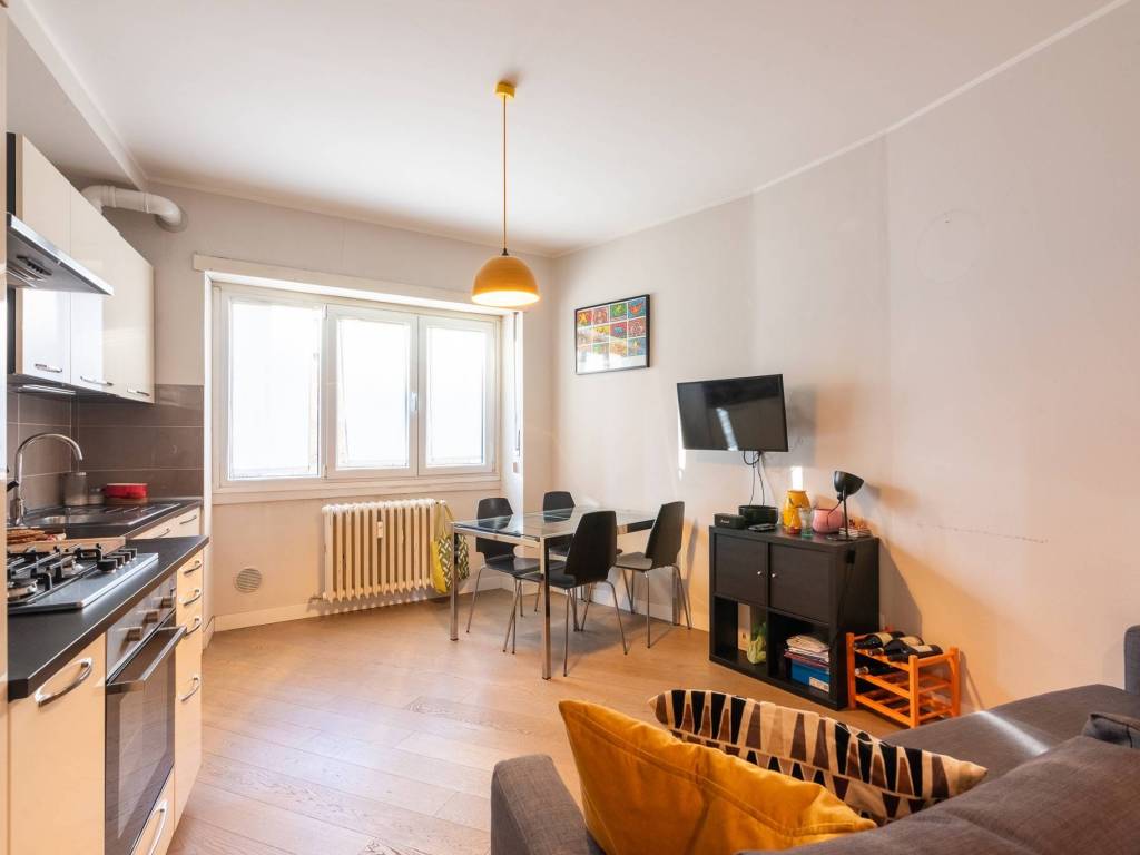 appartamento in vendita a Milano in zona Solari