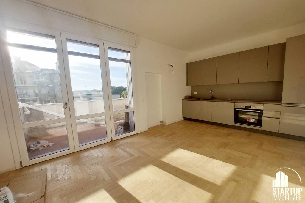 appartamento in vendita a Milano in zona Precotto