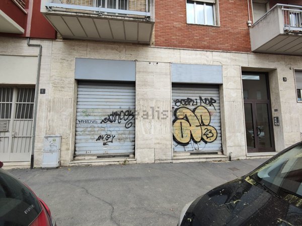 negozio in vendita a Milano in zona Maggiolina