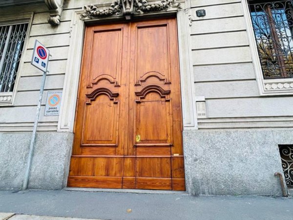 appartamento in vendita a Milano in zona Sempione