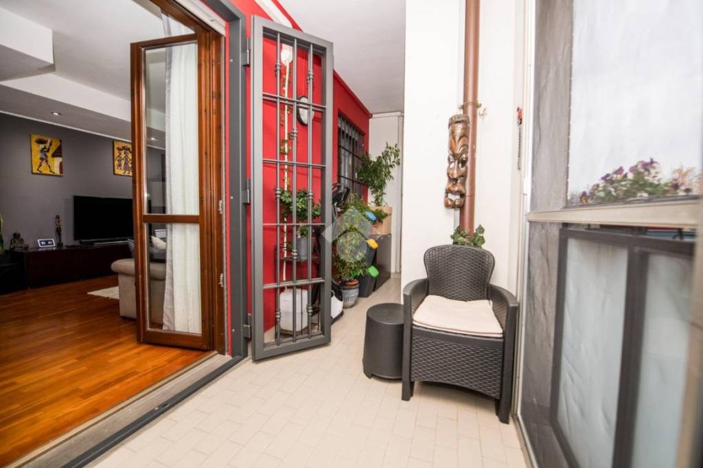 appartamento in vendita a Milano in zona Baggio