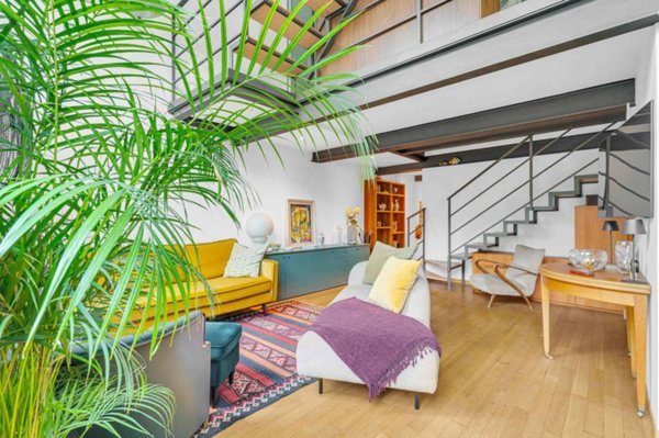 appartamento in vendita a Milano in zona Bocconi