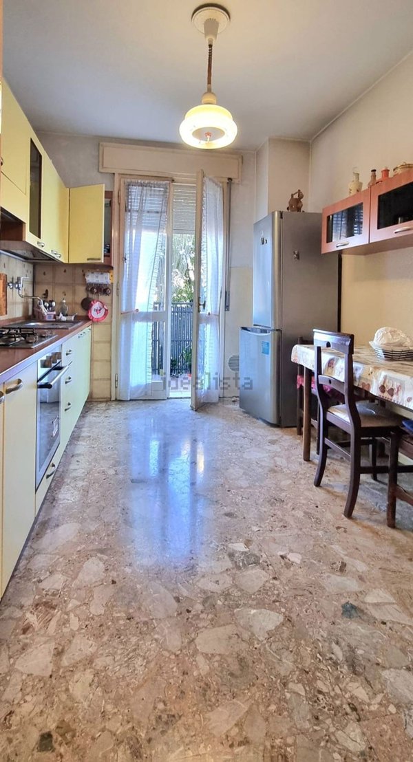 appartamento in vendita a Milano in zona Famagosta