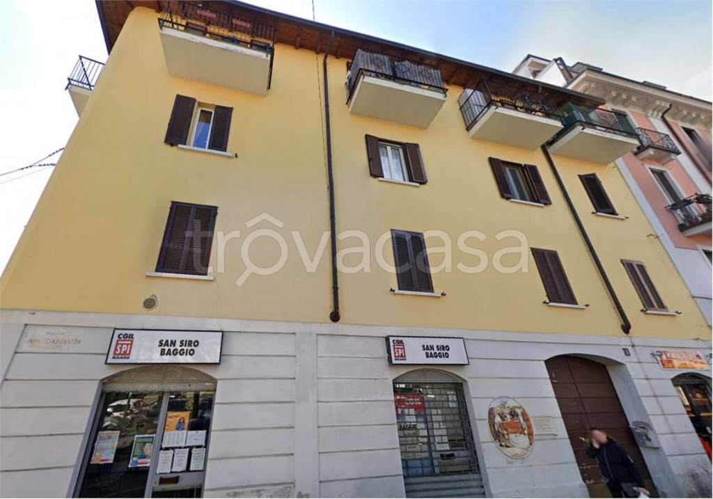 appartamento in vendita a Milano in zona Baggio
