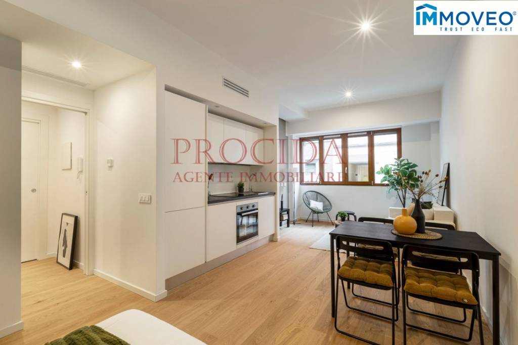 appartamento in vendita a Milano in zona Solari