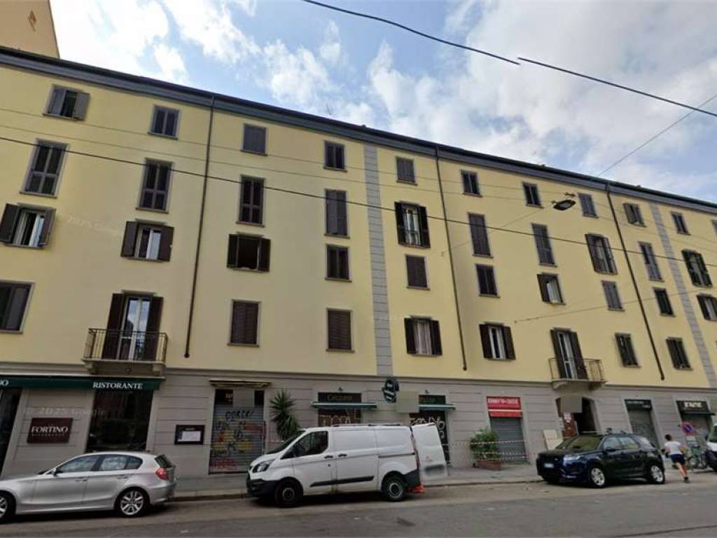 appartamento in vendita a Milano in zona Bocconi