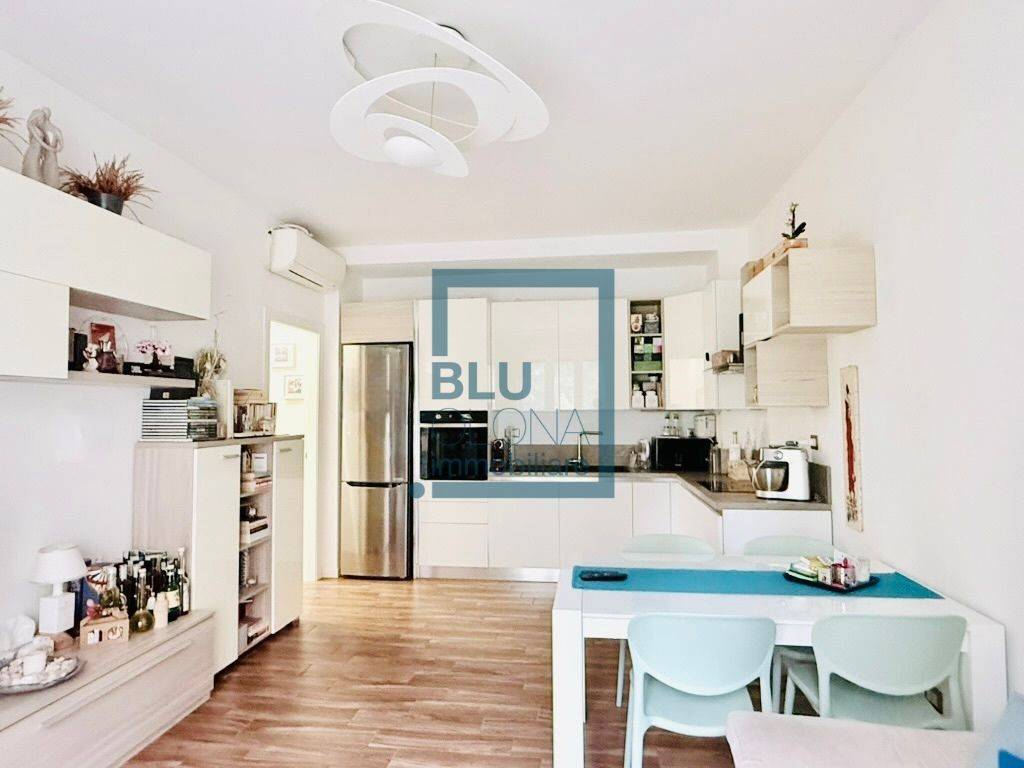 appartamento in vendita a Milano in zona Lorenteggio