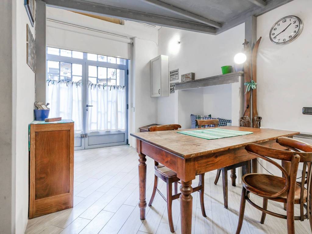 appartamento in vendita a Milano in zona Solari