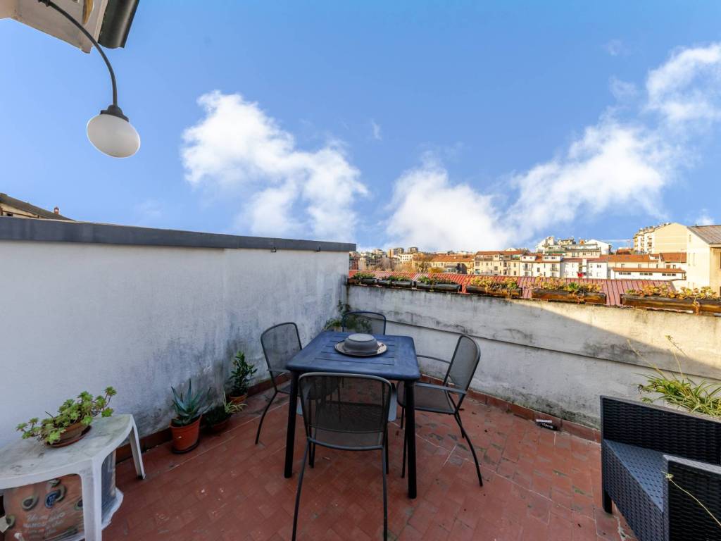 appartamento in vendita a Milano in zona Vigentino