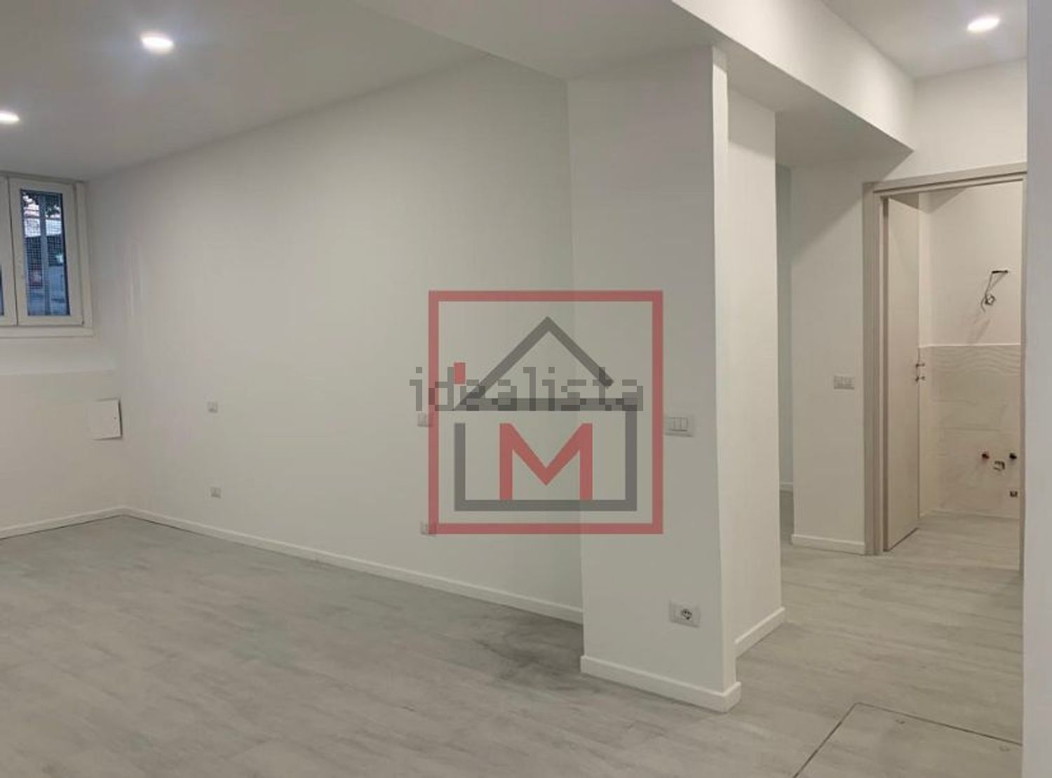 ufficio in vendita a Milano in zona Guastalla