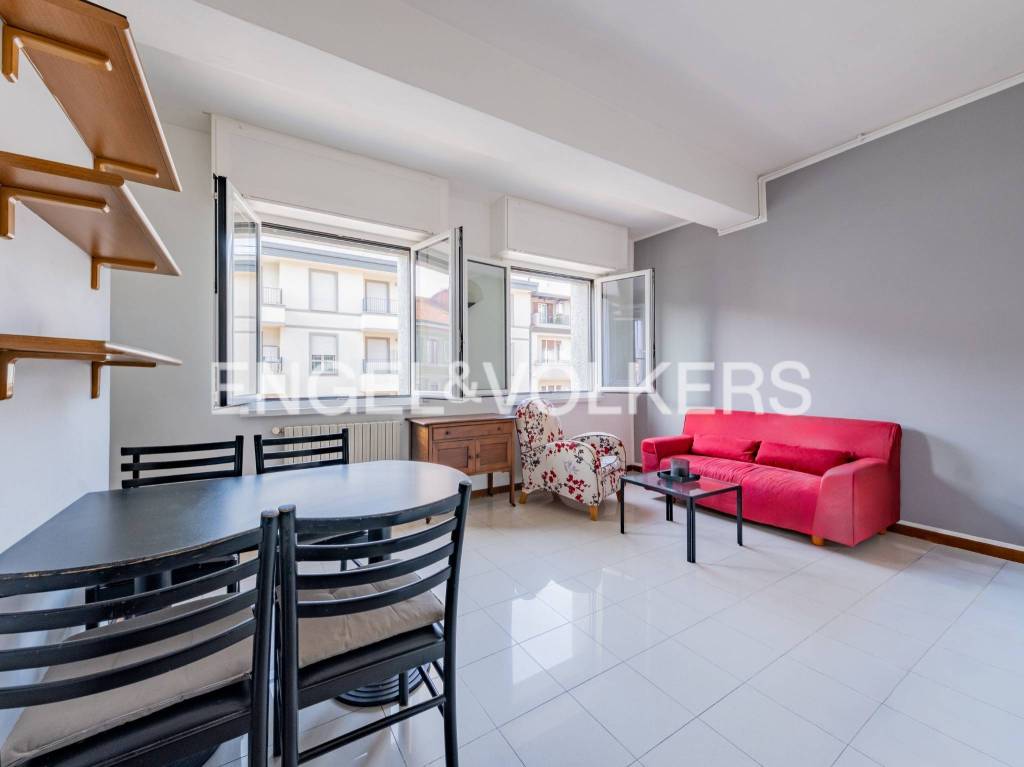 appartamento in vendita a Milano in zona Casoretto