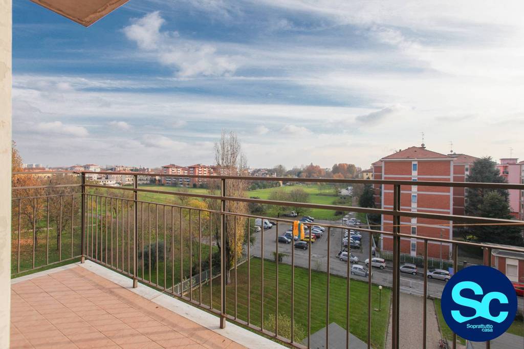 appartamento in vendita a Milano in zona Baggio