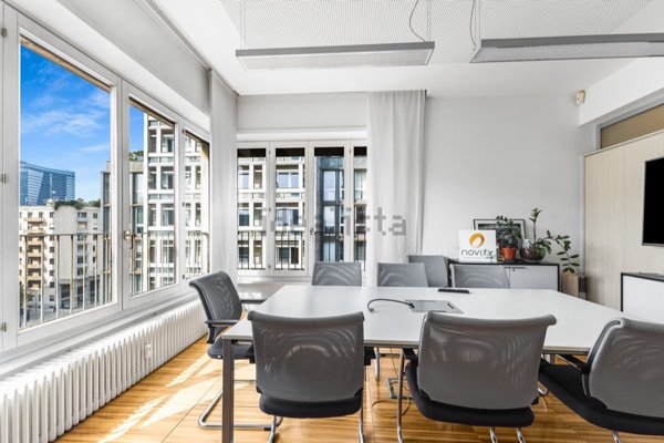 ufficio in vendita a Milano in zona Centro Direzionale