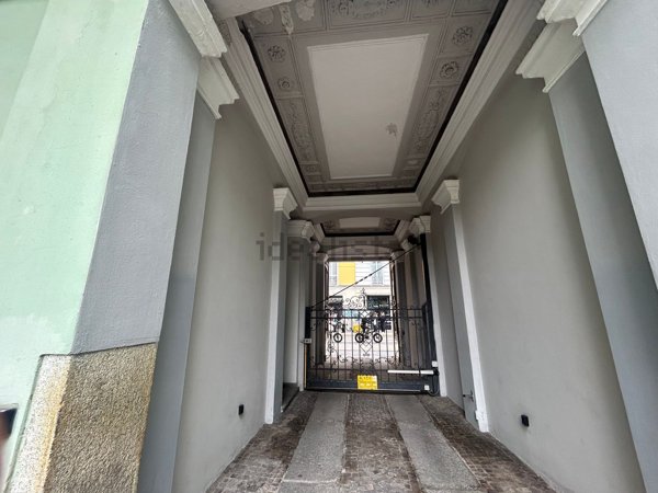 appartamento in vendita a Milano in zona Bocconi