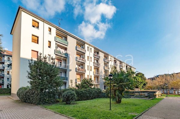 appartamento in vendita a Milano in zona Corvetto