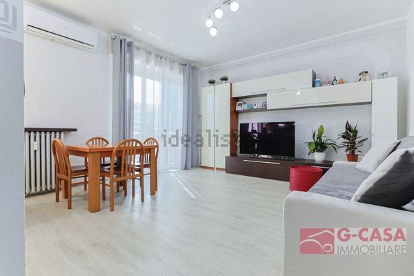 appartamento in vendita a Milano in zona Quarto Oggiaro