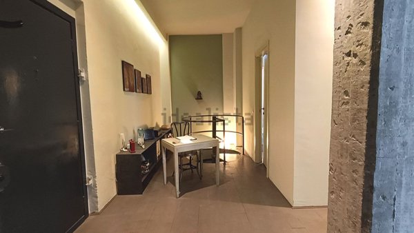 ufficio in vendita a Milano in zona Porta Genova