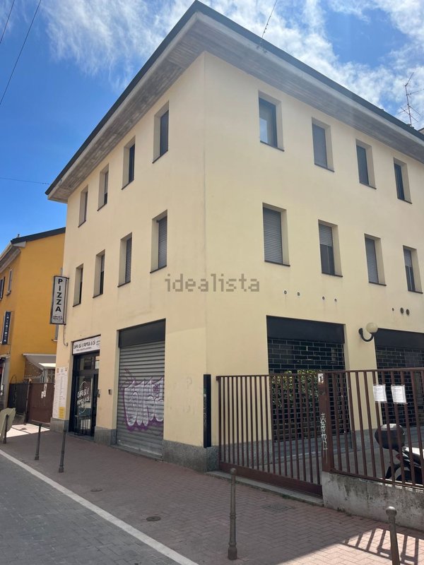 ufficio in vendita a Milano in zona Lambrate
