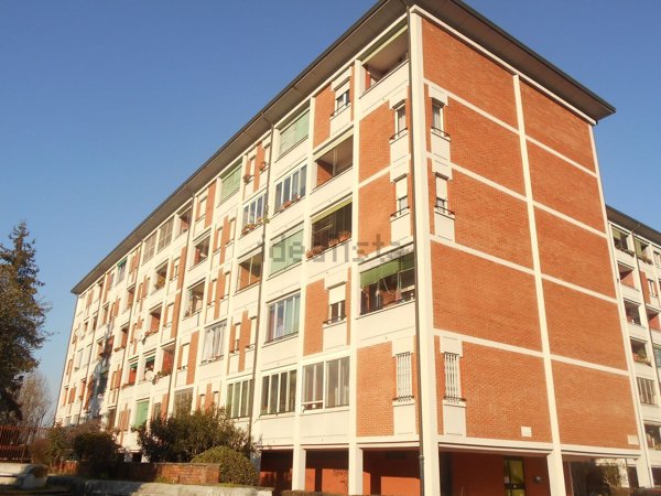appartamento in vendita a Milano in zona Quarto Oggiaro