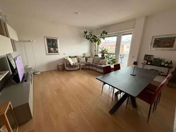 appartamento in vendita a Milano in zona Il Portello