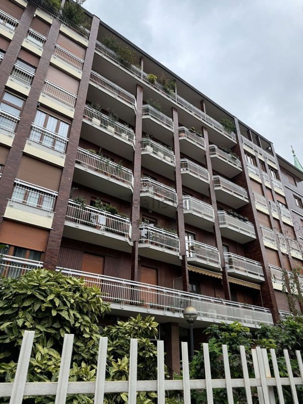 ufficio in vendita a Milano