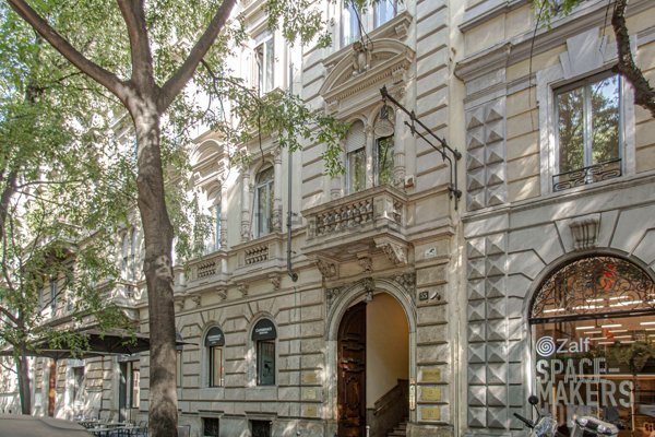 ufficio in vendita a Milano in zona Cadorna