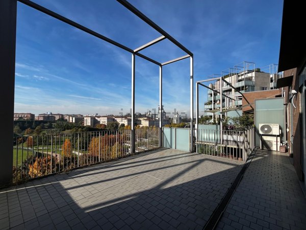 appartamento in vendita a Milano in zona Il Portello