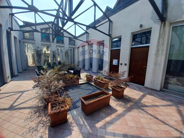 appartamento in vendita a Milano in zona Dergano