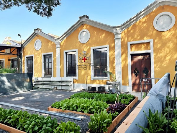 ufficio in vendita a Milano in zona Crescenzago