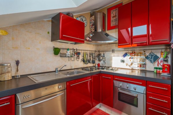 appartamento in vendita a Milano in zona Muggiano