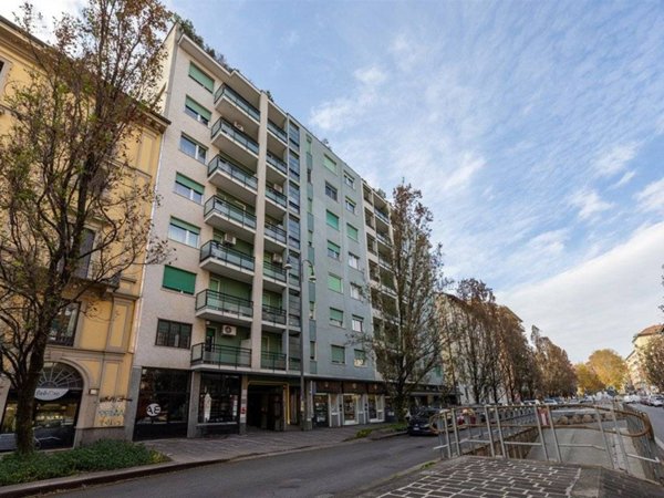 appartamento in vendita a Milano in zona Bocconi