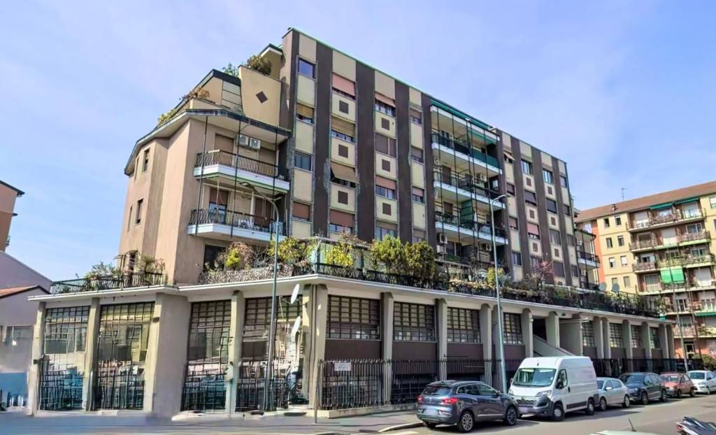 appartamento in vendita a Milano in zona Famagosta