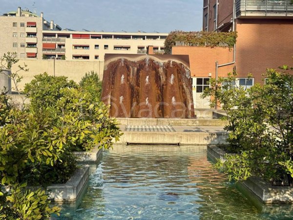 appartamento in vendita a Milano in zona Lorenteggio