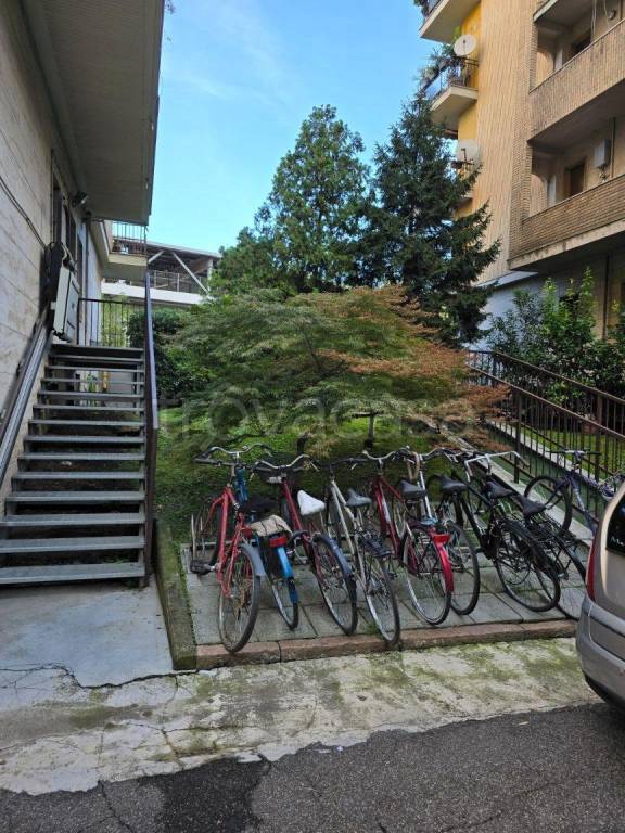 appartamento in vendita a Milano in zona Sempione