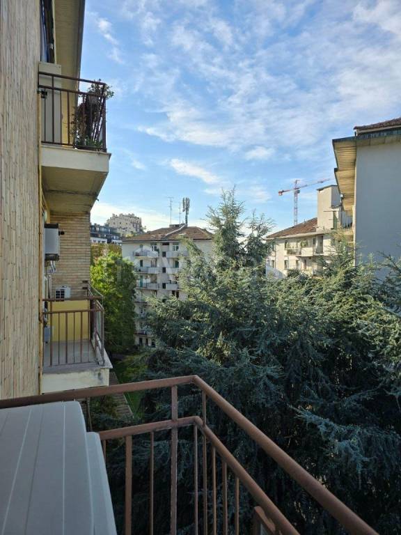 appartamento in vendita a Milano in zona Sempione