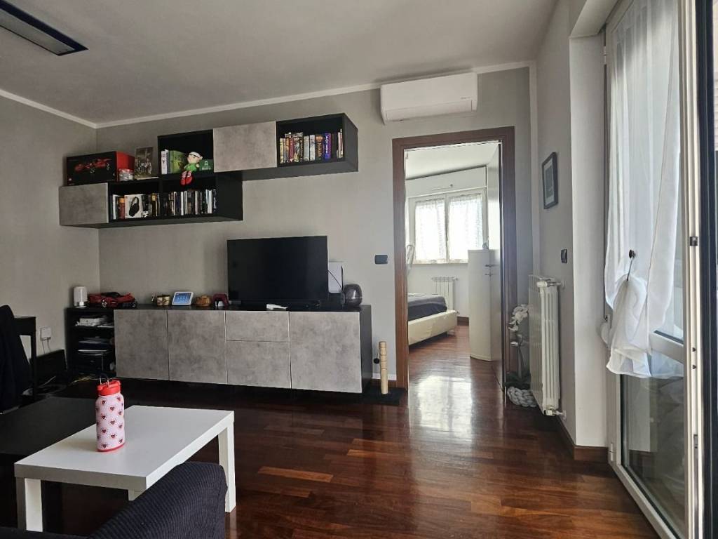 appartamento in vendita a Milano in zona Lambrate