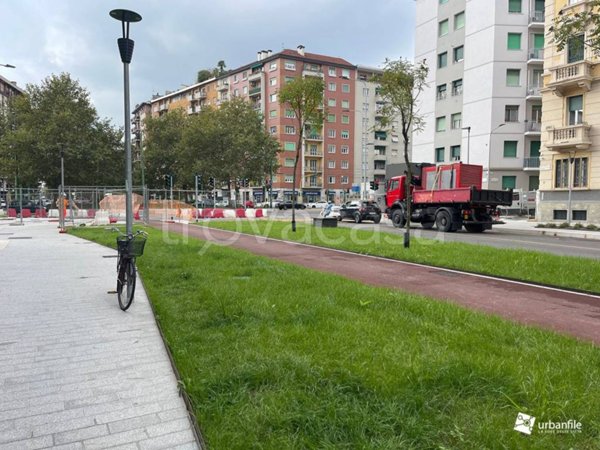 negozio in vendita a Milano in zona Solari