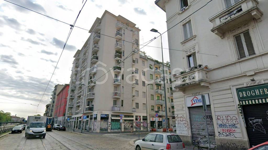 appartamento in vendita a Milano in zona Porta Genova
