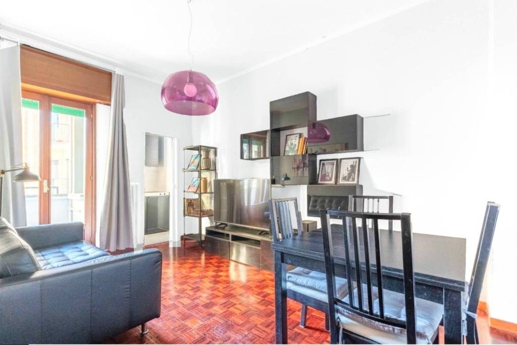 appartamento in vendita a Milano in zona Porta Genova