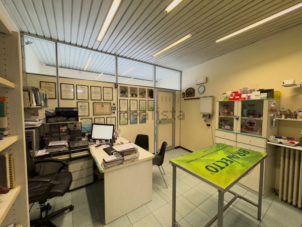 ufficio in vendita a Milano