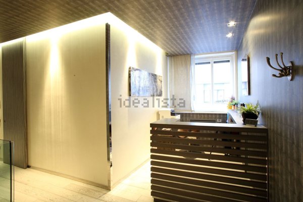 ufficio in vendita a Milano in zona Guastalla