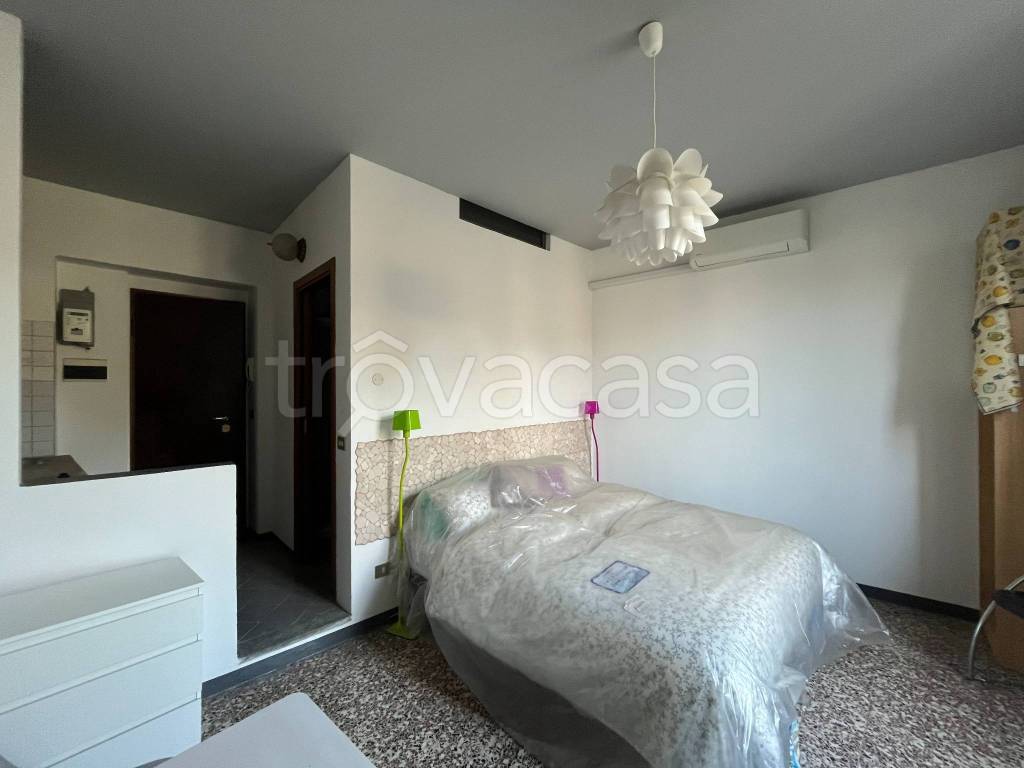 appartamento in vendita a Milano in zona Corvetto