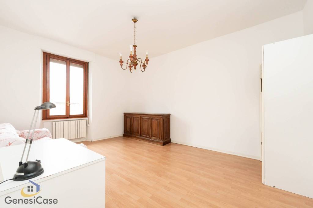 appartamento in vendita a Milano in zona Gorla