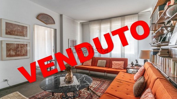 appartamento in vendita a Milano in zona Cinque Giornate