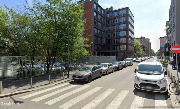 locale commerciale in vendita a Milano in zona Città Studi