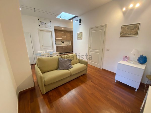 appartamento in vendita a Milano in zona Lorenteggio