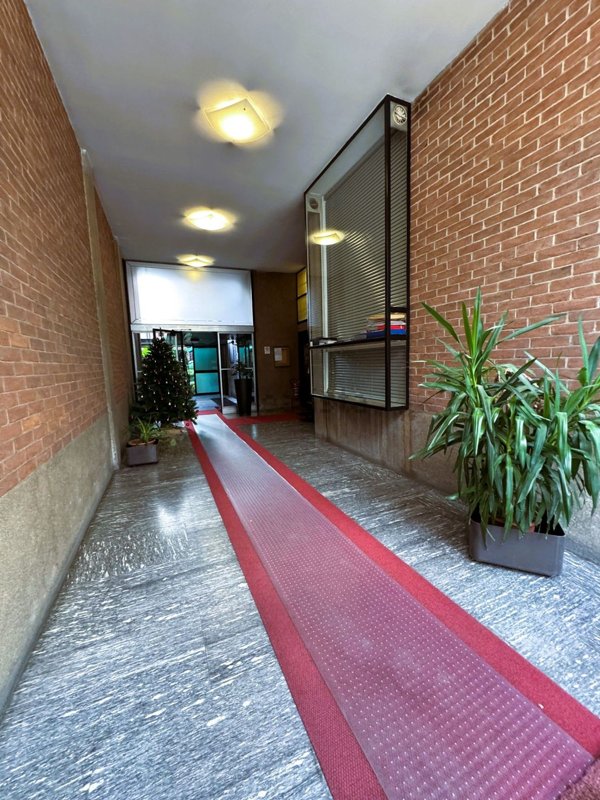 appartamento in vendita a Milano in zona Isola