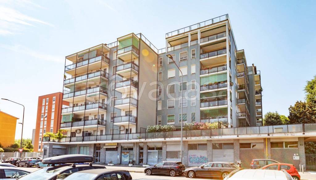 appartamento in vendita a Milano in zona Vigentino